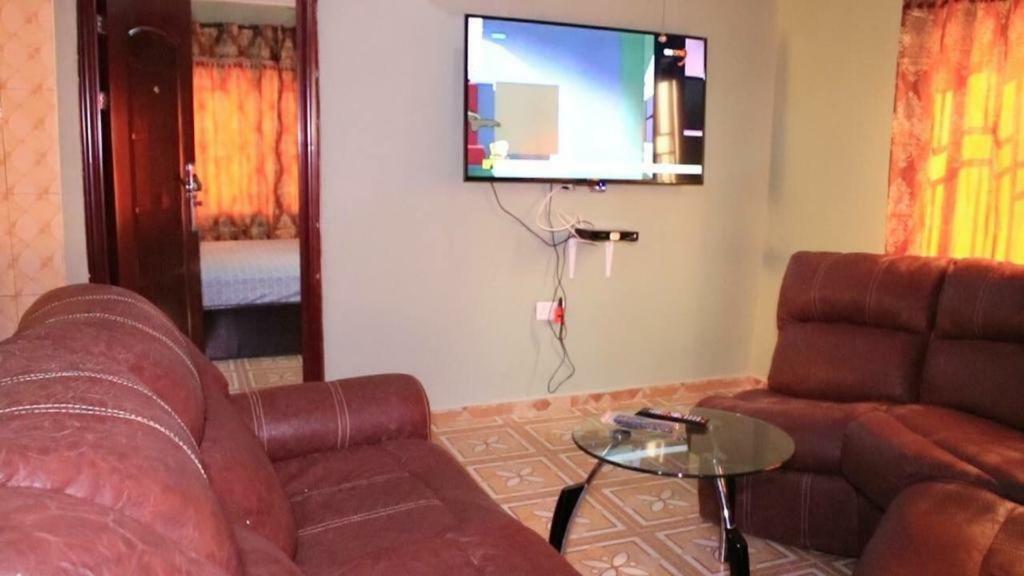 Gya-Son Royal Guest House Kumasi Exterior photo