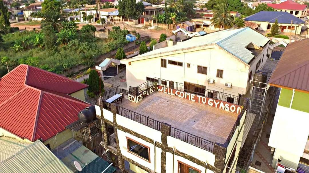 Gya-Son Royal Guest House Kumasi Exterior photo